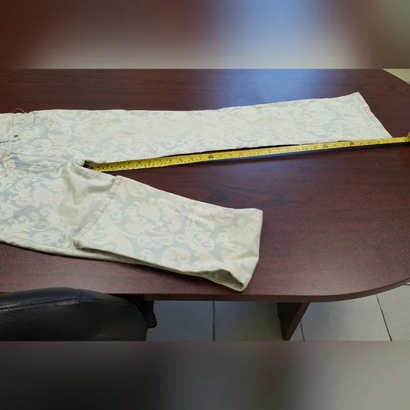 Jean - Picture 6 of 6